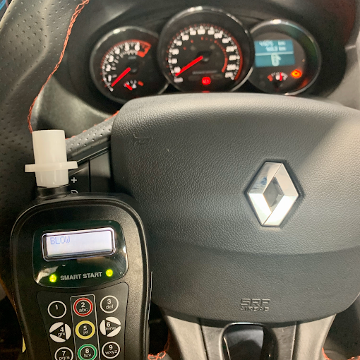 Alcohol interlock fitted in a Renault
